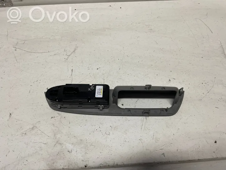 BMW X5 E70 Interruttore di controllo dell’alzacristalli elettrico 9122121