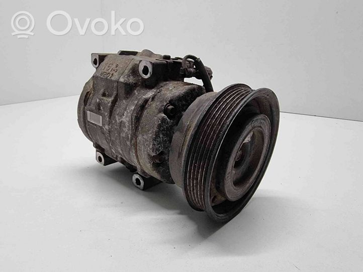 Toyota Avensis T220 Ilmastointilaitteen kompressorin pumppu (A/C) 4472203435