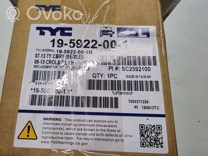 Toyota Camry Światło przeciwmgłowe przednie 81482-52110