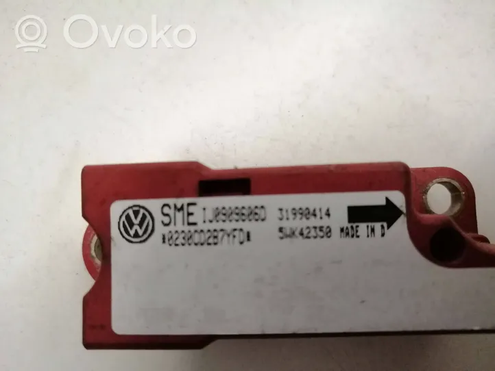 Volkswagen Bora Czujnik uderzenia Airbag 1J0909606D