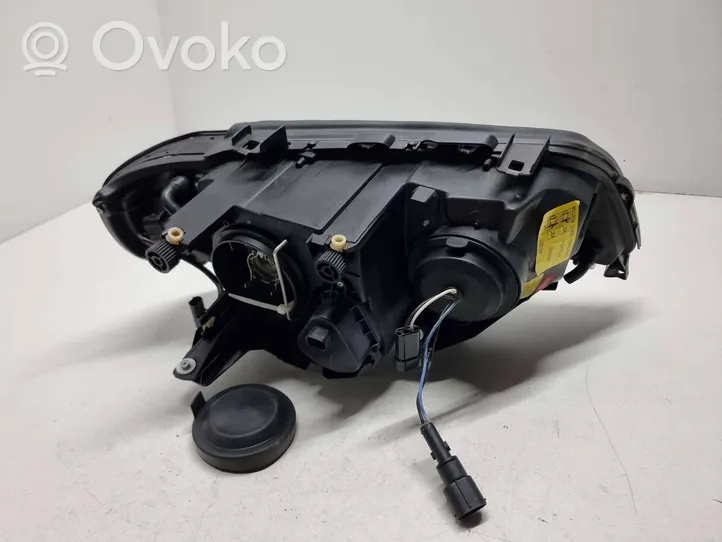 BMW X5 E53 Lampa przednia 63128385941