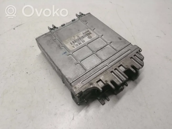 Audi A4 S4 B5 8D Variklio valdymo blokas 028906021GL