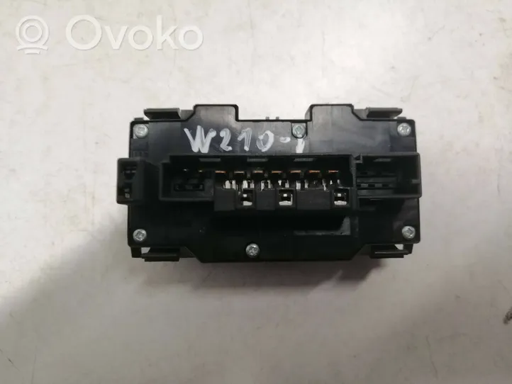 Mercedes-Benz E W210 Hazard light switch 2108201310