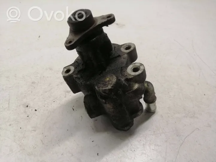 Renault Scenic I Power steering pump 7846075