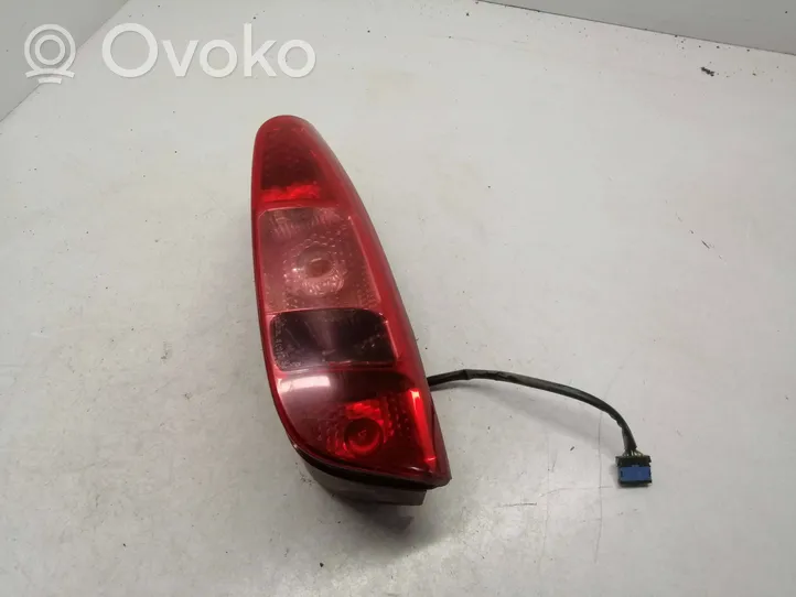 Peugeot 807 Rear/tail lights 