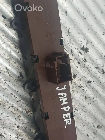 Citroen Jumper Botón interruptor de luz de peligro B569