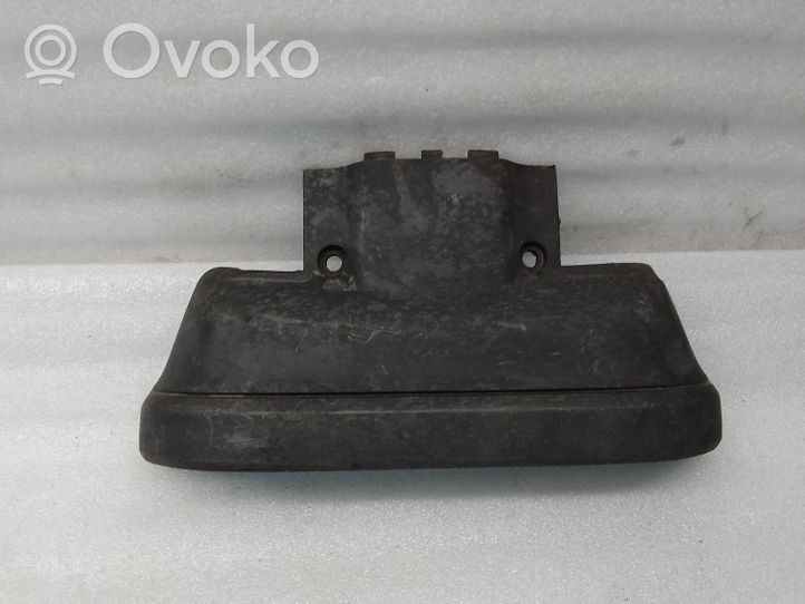 Volvo V70 Variklio dangtis (apdaila) 88658541