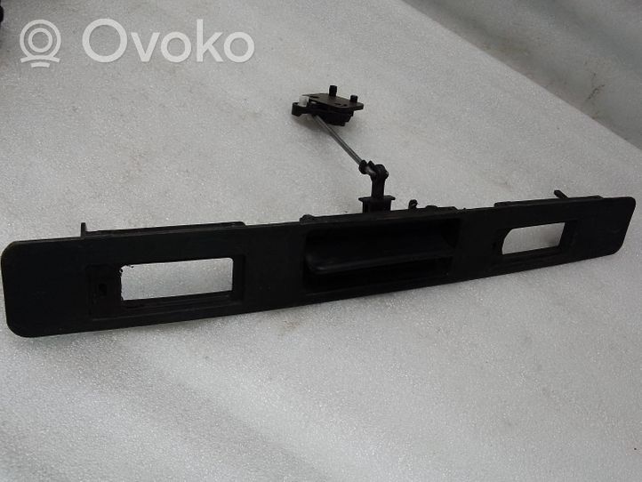 Volvo V70 Tailgate/trunk/boot exterior handle 9203101