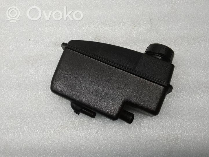 Volvo S60 Power steering fluid tank/reservoir 30645621