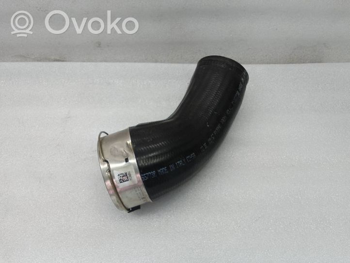 Volvo XC60 Intercooler hose/pipe 31686562