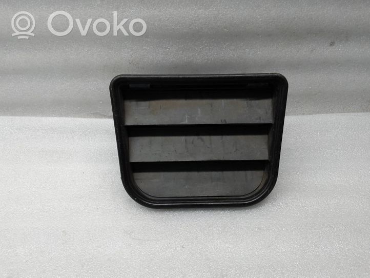 Volvo S60 Quarter panel pressure vent 31390867
