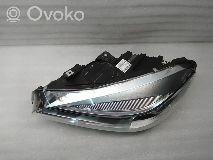 BMW 2 F46 Phare frontale 0301290231