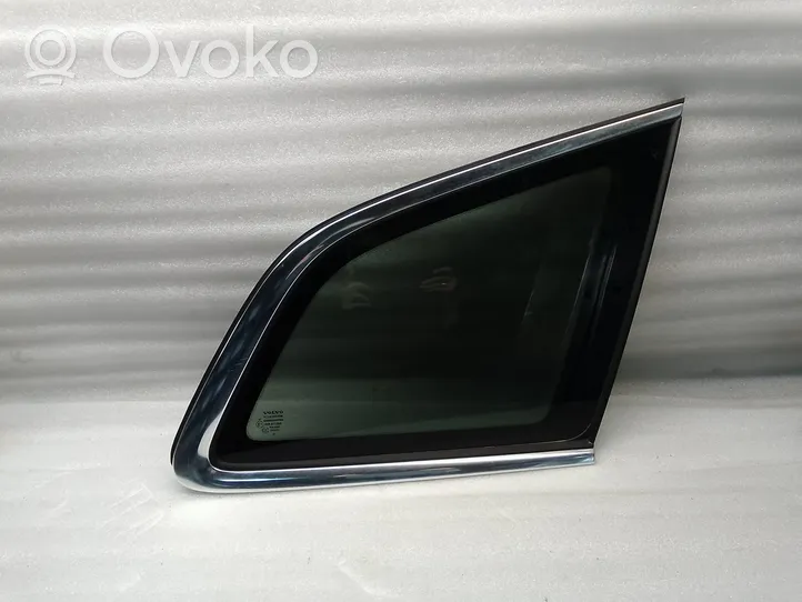Volvo XC60 Rear door window glass 43R011595