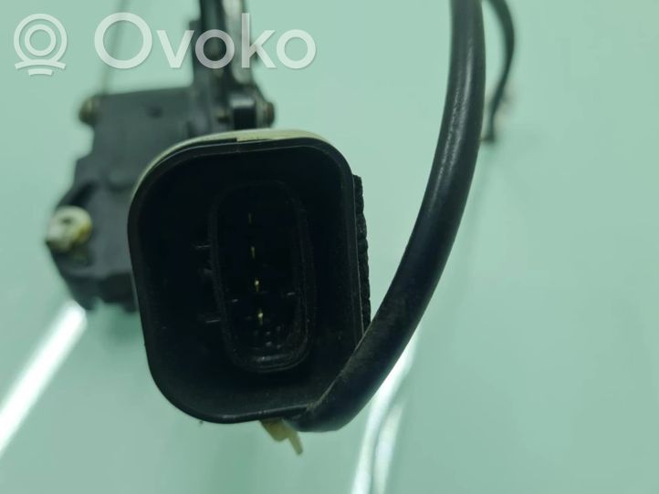 Suzuki Grand Vitara II Front door lock, 38.36 € RRR