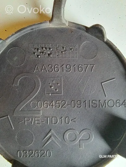 Citroen C4 Grand Picasso Takapuskurin hinaussilmukan suojakansi AA36191677