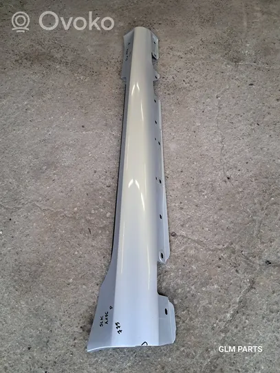 Mercedes-Benz SLK R171 Foot area side trim 1716980254