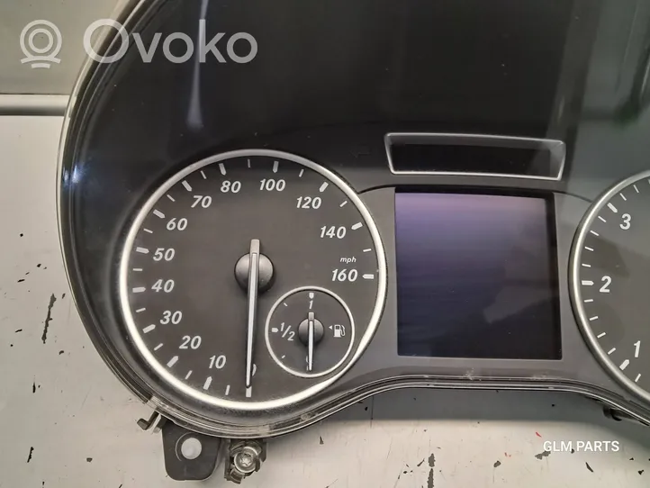 Mercedes-Benz A W176 Speedometer (instrument cluster) A1769008601