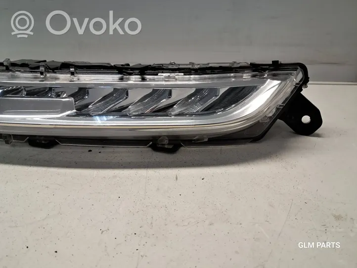 Citroen C4 Grand Picasso LED dienos žibintas 9676036580