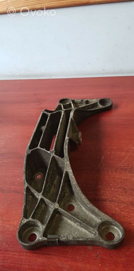 BMW 7 E38 Supporto di montaggio scatola del cambio 1094779