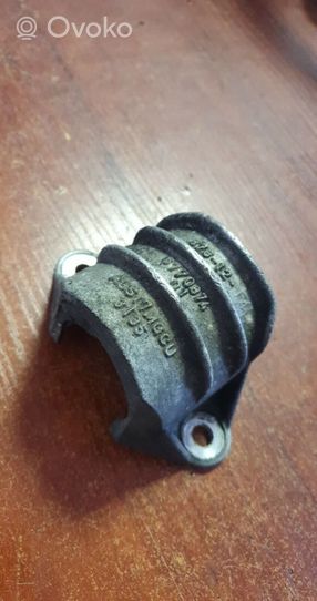 BMW 1 E81 E87 Mocowanie stabilizatora osi przedniej 6770874