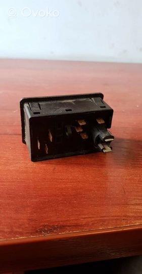 BMW 7 E32 Fog light switch 1369946