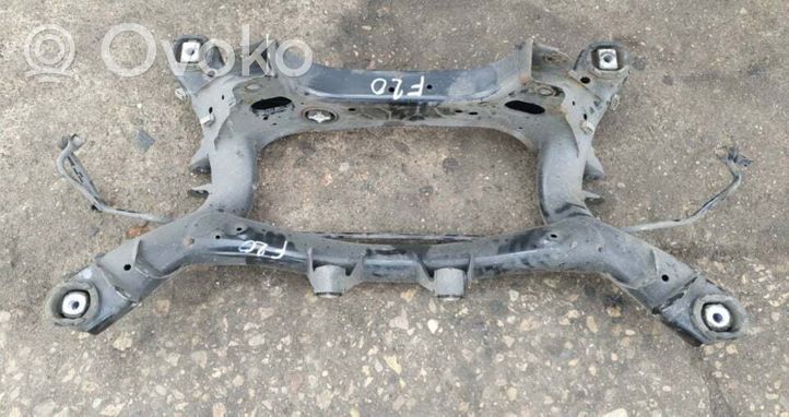 BMW 1 F20 F21 Galinis traversas 6792505