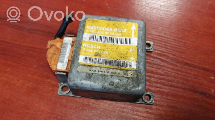 Mercedes-Benz E W210 Module de contrôle airbag 0008209726