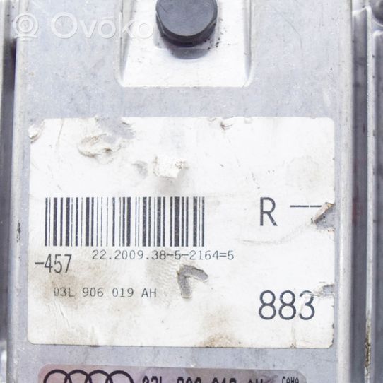 Audi A5 8T 8F Calculateur moteur ECU 0281016683