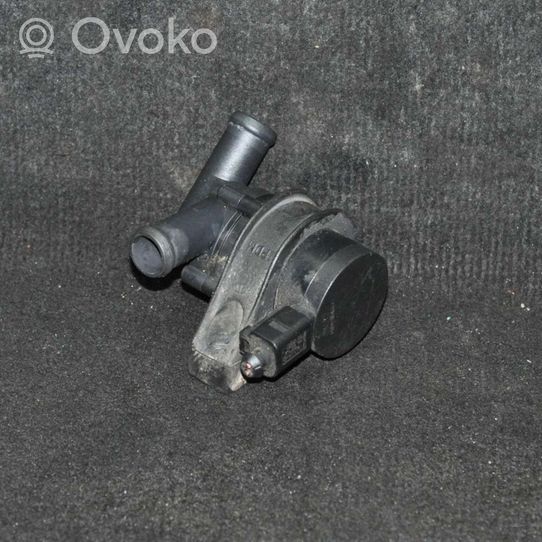 Audi A8 S8 D3 4E Pompe à eau de liquide de refroidissement 4E0965559