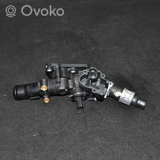 Nissan Qashqai Boîtier de thermostat 