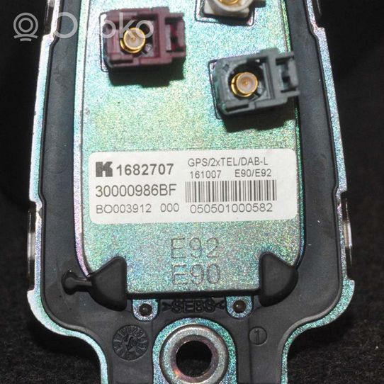 BMW 3 E92 E93 GPS-pystyantenni 69410076959146