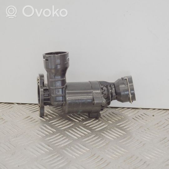 Audi A5 8T 8F Thermostat 04L121111B