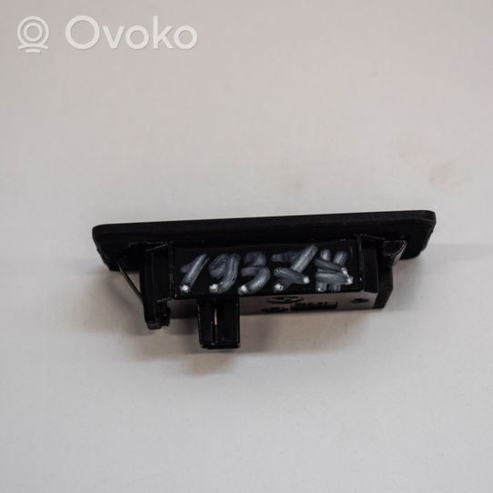 BMW 2 F45 Lampa oświetlenia tylnej tablicy rejestracyjnej 7193293