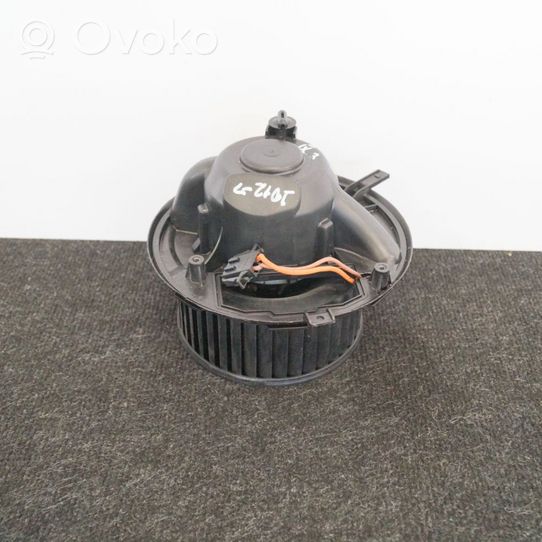 Audi Q3 8U Mazā radiatora ventilators 995775T