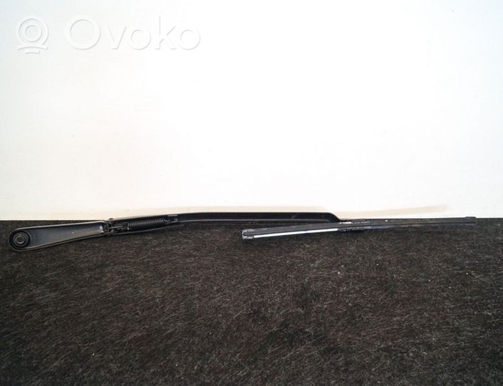 BMW 7 G11 G12 Windshield/front glass wiper blade 7357311