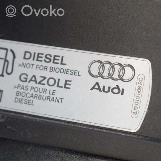 Audi Q3 8U Uszczelka wlewu paliwa 