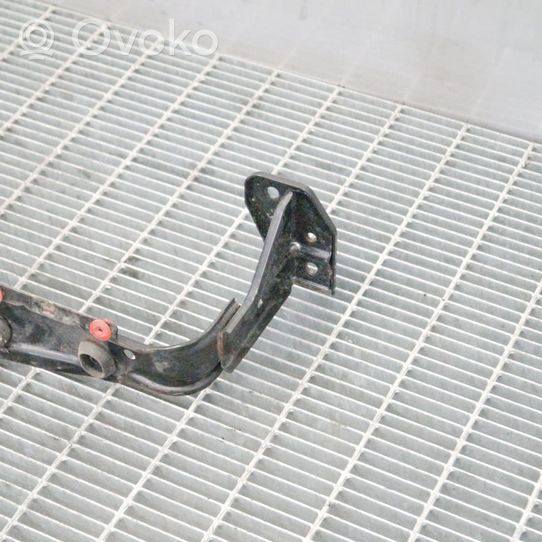 Ford Focus Bottom radiator support slam panel 