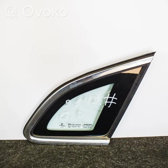 Volvo V40 Fenêtre latérale avant / vitre triangulaire 3138677943R00048