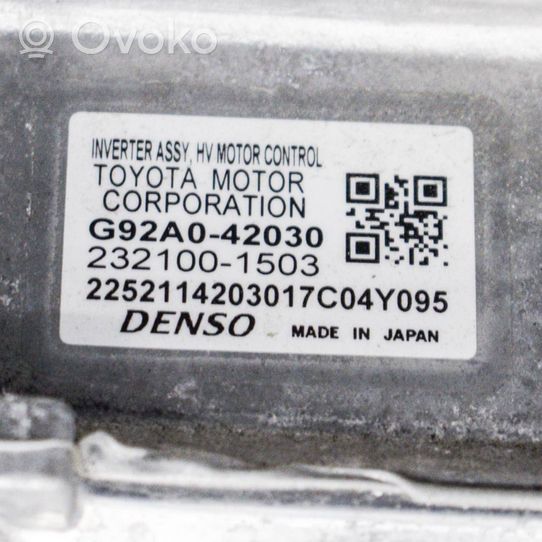 Toyota RAV 4 (XA40) Falownik / Przetwornica napięcia 