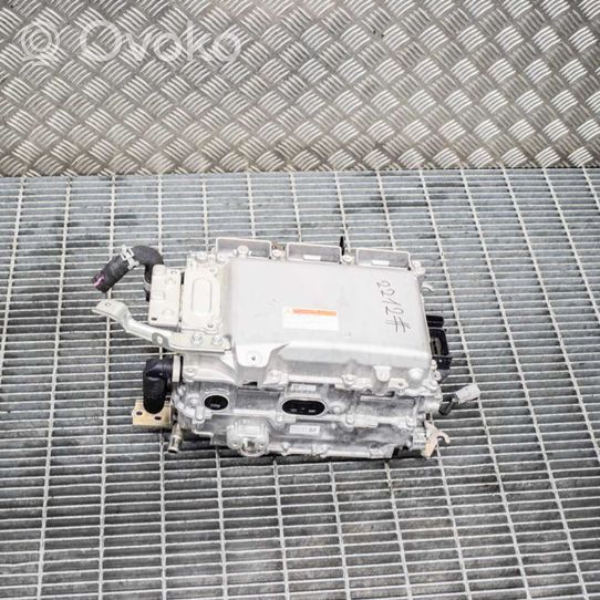 Toyota RAV 4 (XA40) Convertitore di tensione inverter 