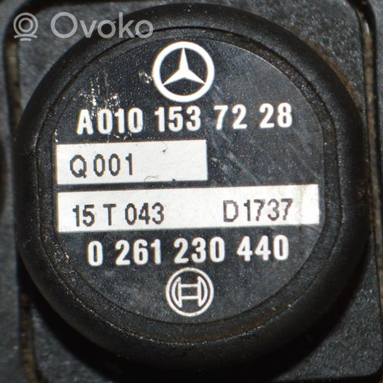 Mercedes-Benz SLK R172 Capteur de pression d'air A0101537228