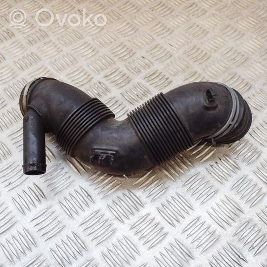 Volkswagen Touran II Air intake hose/pipe 3C0129654M