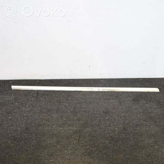 Volvo V70 Door glass trim 