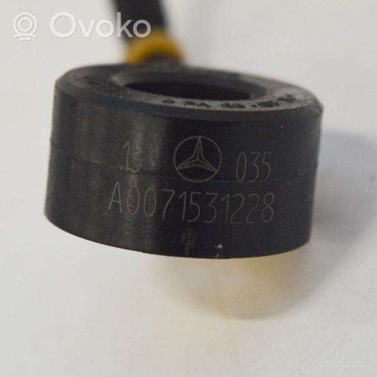 Mercedes-Benz SLK R172 Capteur de cliquetis A0071531228