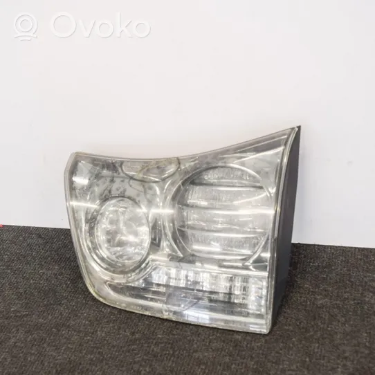 Lexus RX 330 - 350 - 400H Lampy tylnej klapy bagażnika 