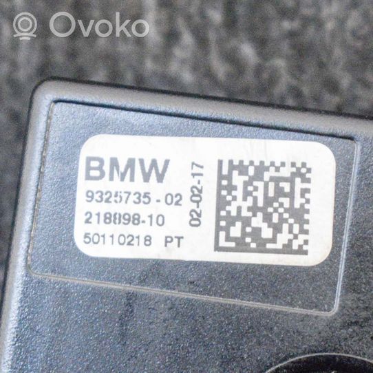 BMW 4 F36 Gran coupe Antenos stiprintuvas 9325735