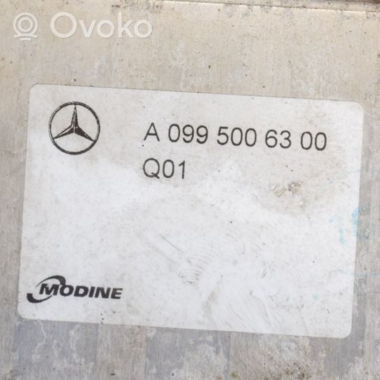 Mercedes-Benz E W213 Radiador del aceite del motor A0995006300