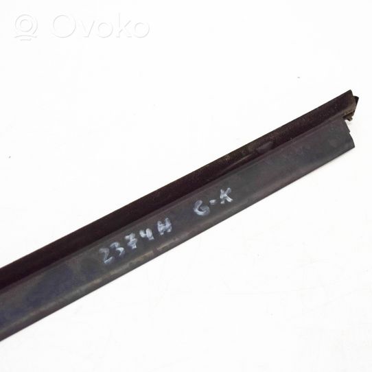 BMW 2 F22 F23 Takaoven lasin muotolista 74041987404197