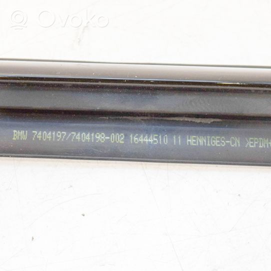 BMW 2 F22 F23 Takaoven lasin muotolista 74041987404197