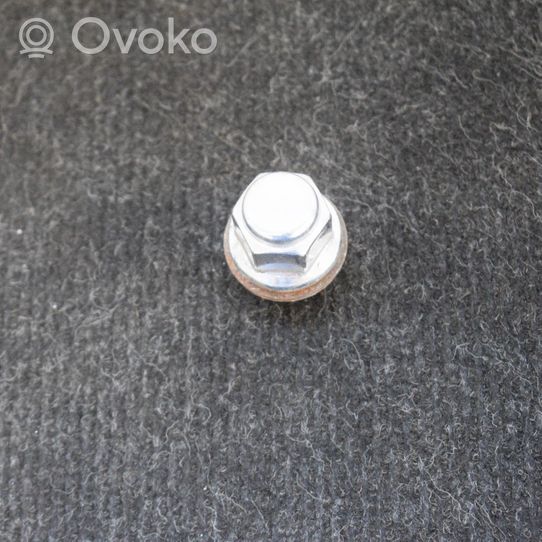 Toyota Yaris Nuts/bolts 